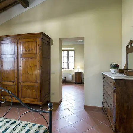 Fratta-santa Caterina Sleeps 16 Pool Air Con